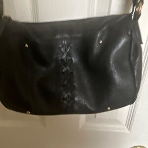Great American LeatherWorks Elegant Black Leather Shoulder Bag